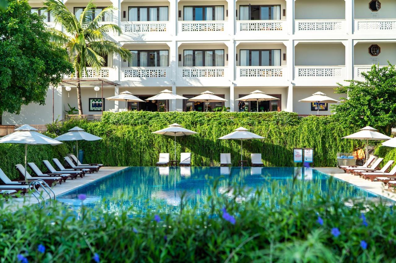 Rivertown Hoi An Resort & Spa Kültér fotó The hotel's swimming pool